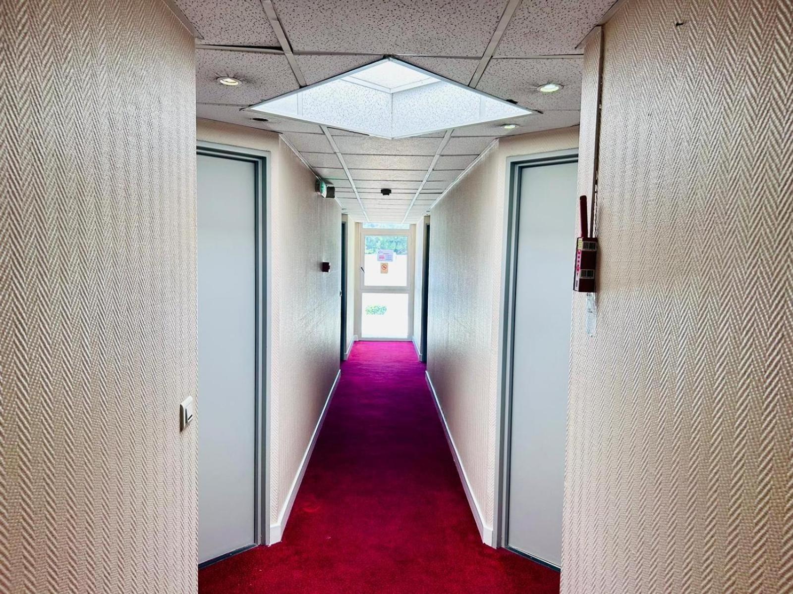 The Originals City, Hotel Nimes Costieres, Ex Inter Hotel Exteriér fotografie